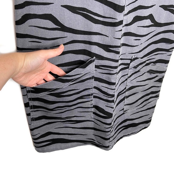 NWT Material Girl Dark Gray Tiger Pinafore Overall Jumper - Picture 5 of 11